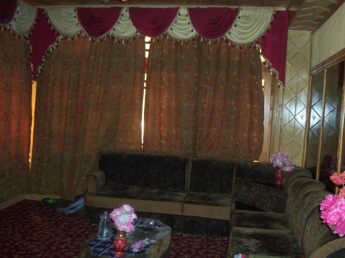 Manila Huts Hotel Naran Kültér fotó